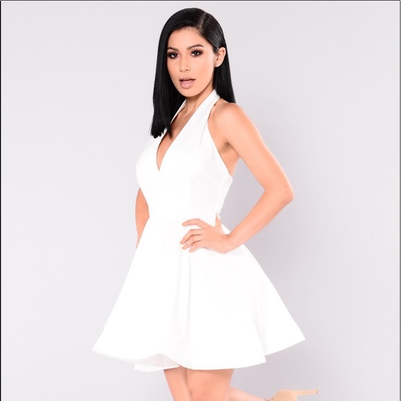 Fashion Nova Dresses & Skirts - Fashionova Plus Halter dress 👗
